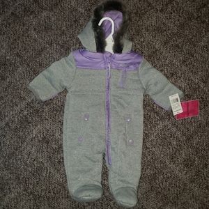 6-9 mo snow suit/coat
